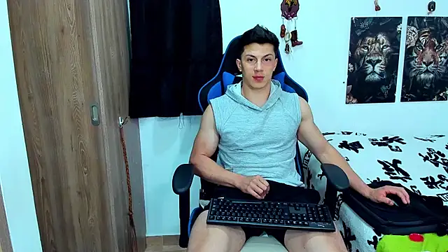 Snapshot of javiersexymann chatting on 02.10.25 javiersexymann online show from 02.10.25