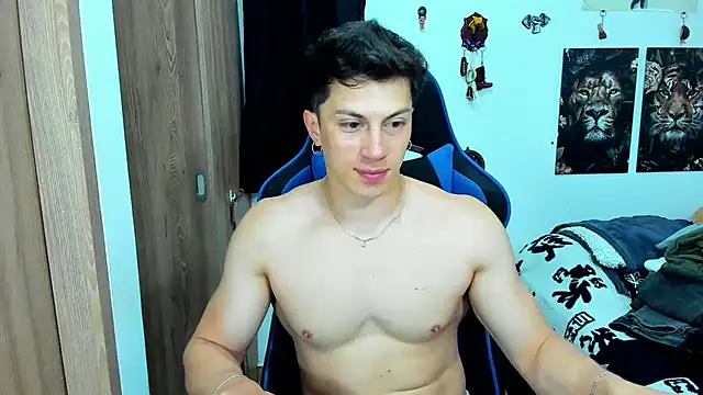 Snapshot of javiersexymann chatting on 02.17.25 javiersexymann online show from 02.17.25