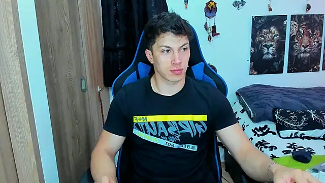 Snapshot of javiersexymann chatting on 02.19.25 javiersexymann online show from 02.19.25