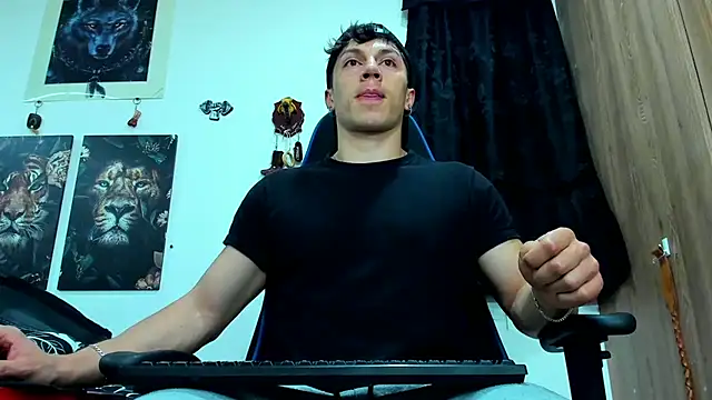 Snapshot of javiersexymann chatting on 03.03.25 javiersexymann online show from 03.03.25