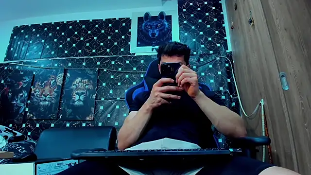 Snapshot of javiersexymann chatting on 10.10.25 javiersexymann online show from 10.10.25