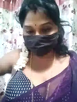 Snapshot of chaitara-reddy chatting on 09.13.25 chaitara-reddy online show from 09.13.25