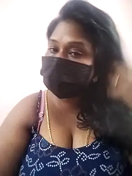 Snapshot of chaitara-reddy chatting on 09.18.25 chaitara-reddy online show from 09.18.25