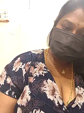 chaitara-reddy online show from 04.23.26
