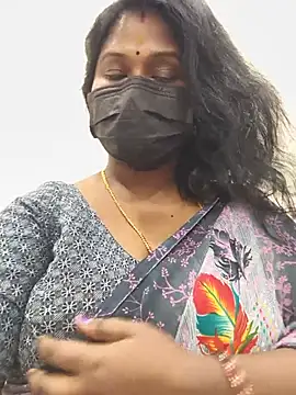 Snapshot of chaitara-reddy chatting on 05.16.26 chaitara-reddy online show from 05.16.26