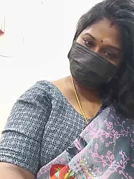 Snapshot of chaitara-reddy chatting on 05.16.26 chaitara-reddy online show from 05.16.26