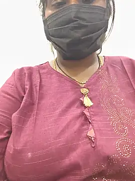 Snapshot of chaitara-reddy chatting on 06.18.26 chaitara-reddy online show from 06.18.26
