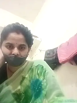 JULEE-740 online show from 10.30.25