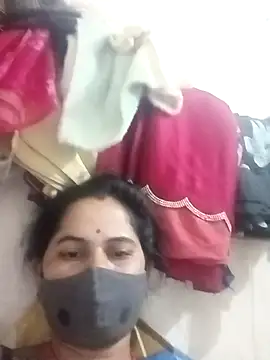 JULEE-740 online show from 11.08.25