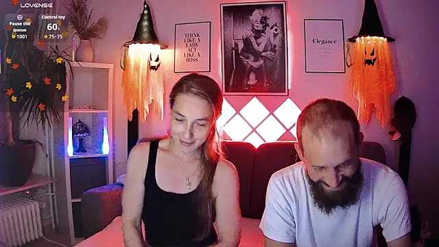 XBellaXundXUweX online show from 10.07.25