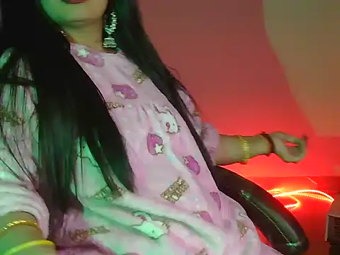 Snapshot of Hot_shaly chatting on 11.10.25 Hot shaly online show from 11.10.25