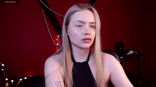 AvroraGoldie online show from 12.03.25