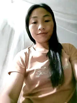 Snapshot of lucybaby00 chatting on 05.06.26 lucybaby00 online show from 05.06.26