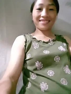 Snapshot of lucybaby00 chatting on 07.26.26 lucybaby00 online show from 07.26.26