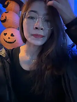 Snapshot of muxin_love chatting on 12.01.25 muxin love online show from 12.01.25