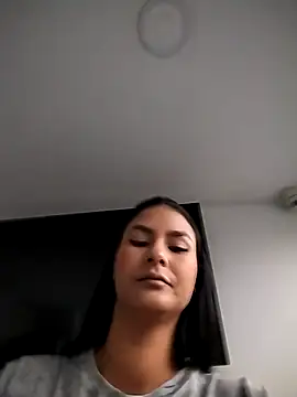 gabysanta  online show from 10.27.25