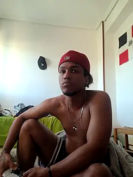 Snapshot of Galil572 chatting on 10.28.25 Galil572 online show from 10.28.25