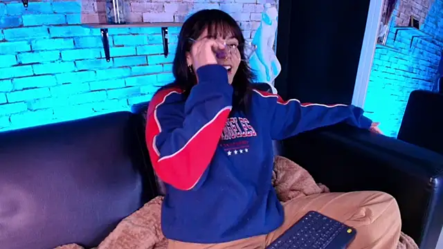 kitty malach online show from 12.21.25