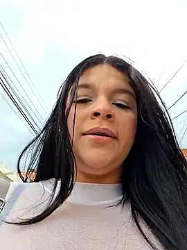 Snapshot of Eiimy_pretty chatting on 11.10.25 Eiimy pretty online show from 11.10.25