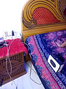 Snapshot of khhlmn chatting on 11.12.25 khhlmn online show from 11.12.25