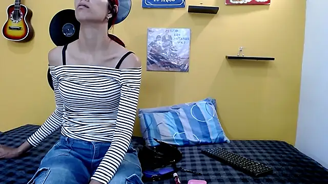 skinnyverus18 online show from 03.01.26