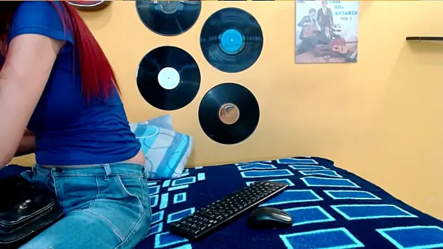 skinnyverus18 online show from 04.30.26