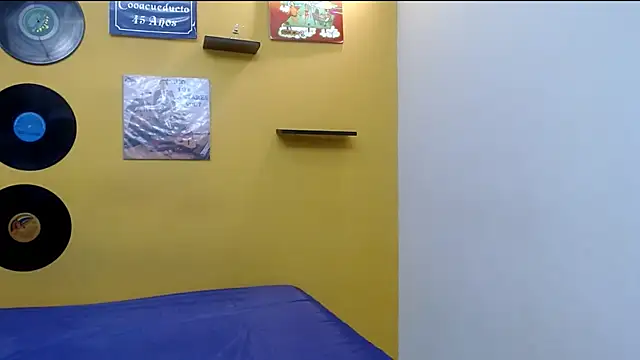 skinnyverus18 online show from 05.11.26