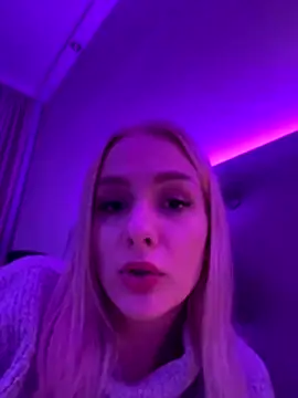 DaryaDoll online show from 11.28.25