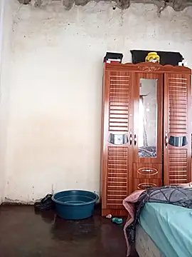 Snapshot of small_D94 chatting on 09.27.25 small D94 online show from 09.27.25