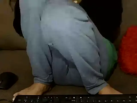 Snapshot of Your-muskan chatting on 11.27.25 Your-muskan online show from 11.27.25