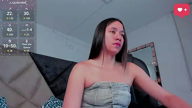 SaraWagner  online show from 04.27.26