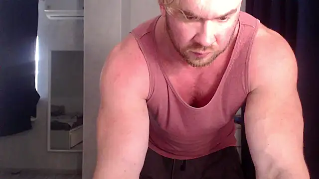 Snapshot of ThorHemsworthRU chatting on 12.12.24 ThorHemsworthRU online show from 12.12.24