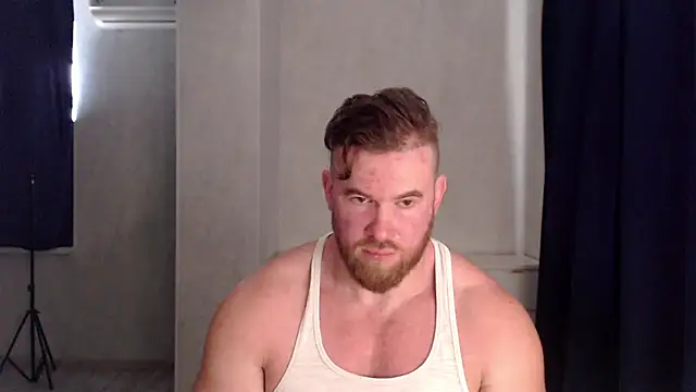 Snapshot of ThorHemsworthRU chatting on 11.09.25 ThorHemsworthRU online show from 11.09.25