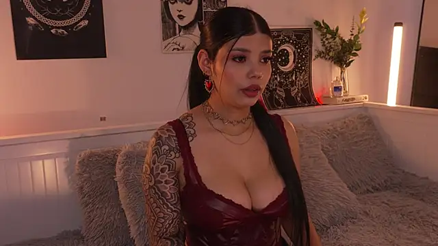 sophieee art online show from 11.14.25