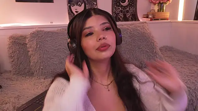 sophieee art online show from 02.08.26