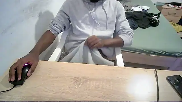 Snapshot of junior21m chatting on 12.15.25 junior21m online show from 12.15.25