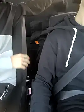 Snapshot of MilotheSwitch chatting on 10.26.25 MilotheSwitch online show from 10.26.25