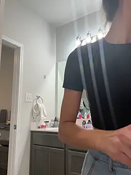 bbgurlnickii online show from 09.24.25