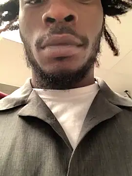 Snapshot of yourcummingdad chatting on 10.17.25 yourcummingdad online show from 10.17.25