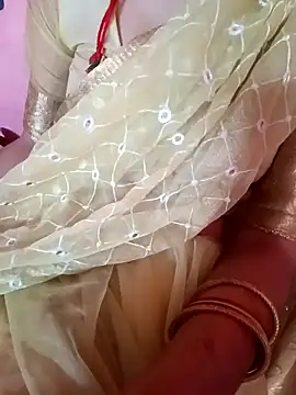 Snapshot of SpicyRoshni chatting on 05.17.26 SpicyRoshni online show from 05.17.26