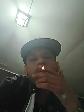 Snapshot of Andrez5041 chatting on 11.14.25 Andrez5041 online show from 11.14.25