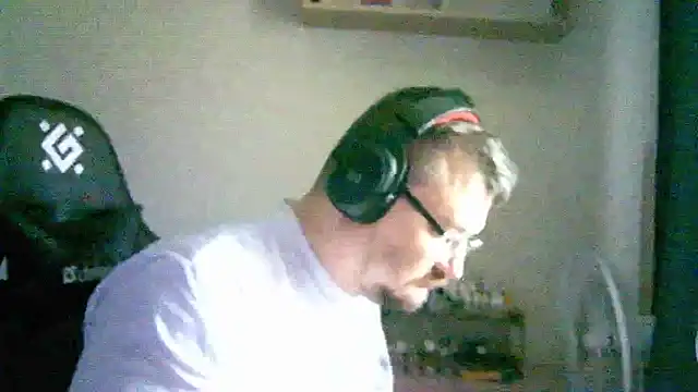 SirAbuser online show from 09.17.25