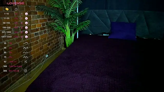 Snapshot of Cutiee_Alicee chatting on 11.19.25 Cutiee Alicee online show from 11.19.25