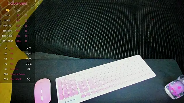 Snapshot of Cutiee_Alicee chatting on 03.11.26 Cutiee Alicee online show from 03.11.26