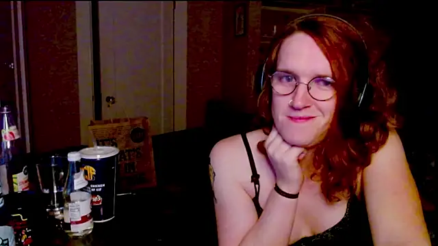 Snapshot of Rewpert chatting on 11.05.25 Rewpert online show from 11.05.25