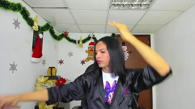 Aisha hotts777 online show from 12.23.25