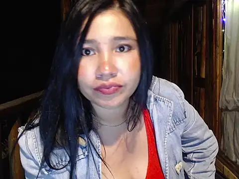 Snapshot of magiadeisis chatting on 10.05.25 magiadeisis online show from 10.05.25