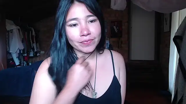 Snapshot of magiadeisis chatting on 10.07.25 magiadeisis online show from 10.07.25