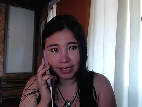 Snapshot of magiadeisis chatting on 11.05.25 magiadeisis online show from 11.05.25