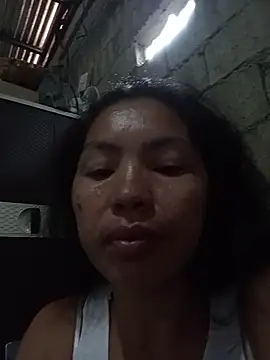 Snapshot of oceanlover23 chatting on 11.02.25 oceanlover23 online show from 11.02.25